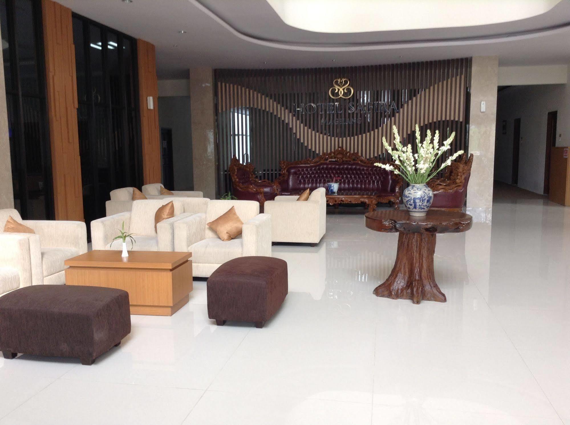 Hotel Safira Magelang Exterior foto